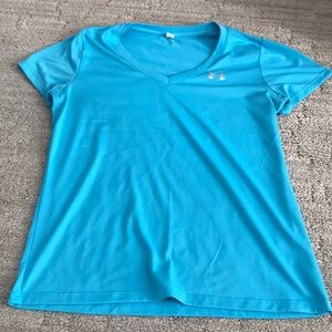 UA aqua heat gear loose tee, Medium